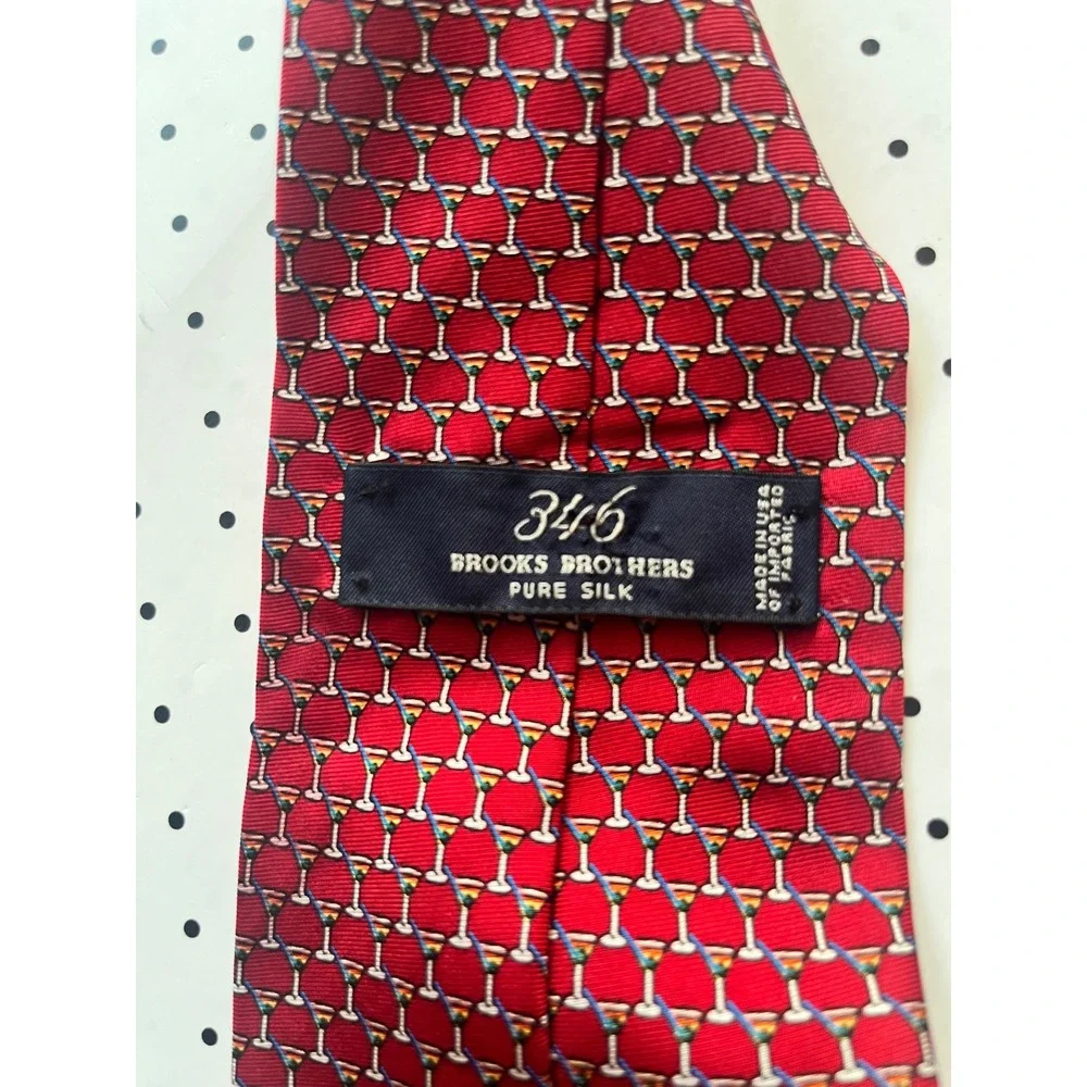Brooks Brothers 346 Mens Red Silk Martini Cocktail Glass Print Tie Made USA